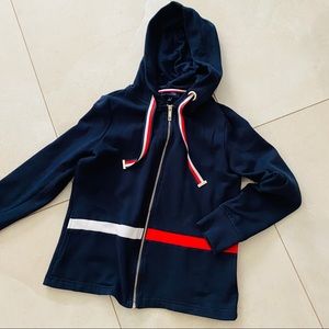 Tommy Hilfiger navy blue sweatshirt